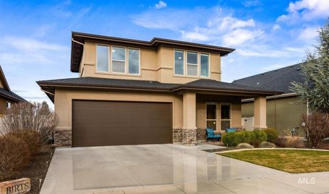 Photo of 1112 E Wrightwood Drive, Meridian, ID 83642 (MLS # 98979554)
