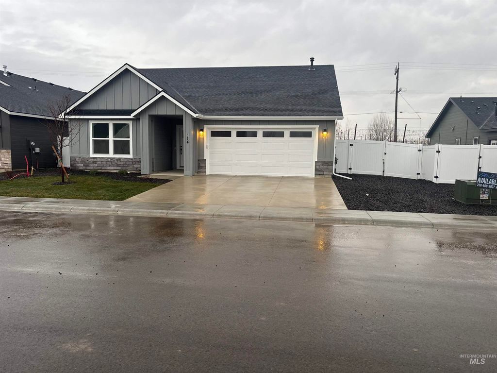Photo of 314 N 12th St, Parma, ID 83660 (MLS # 98969203)