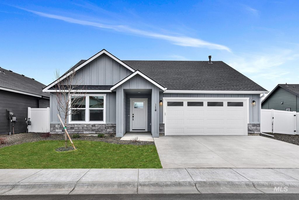 Photo of 314 N 12th St, Parma, ID 83660 (MLS # 98969203)