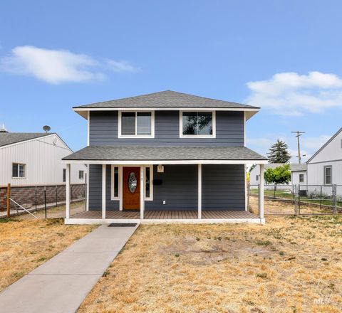 Photo of 116 8th Ave, Buhl, ID 83316 (MLS # 98989634)