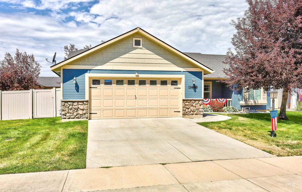 Photo of 11488 W Concord River Way, Nampa, ID 83686 (MLS # 98995488)