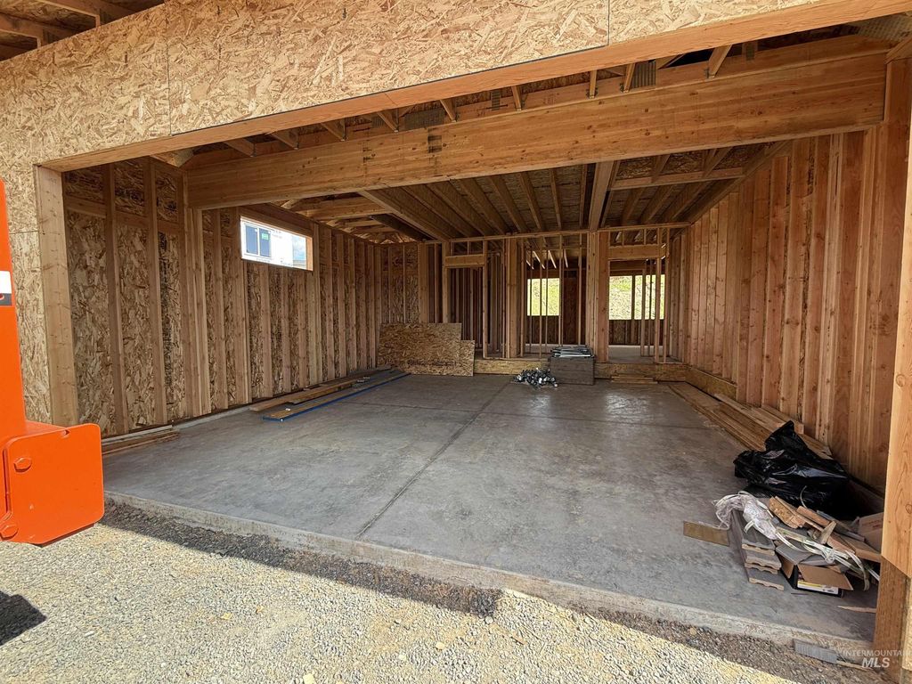 Photo of 2463 E 3rd Street, Moscow, ID 83843 (MLS # 98948405)