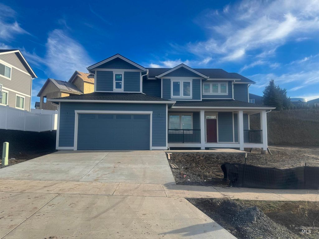 Photo of 2463 E 3rd Street, Moscow, ID 83843 (MLS # 98948405)