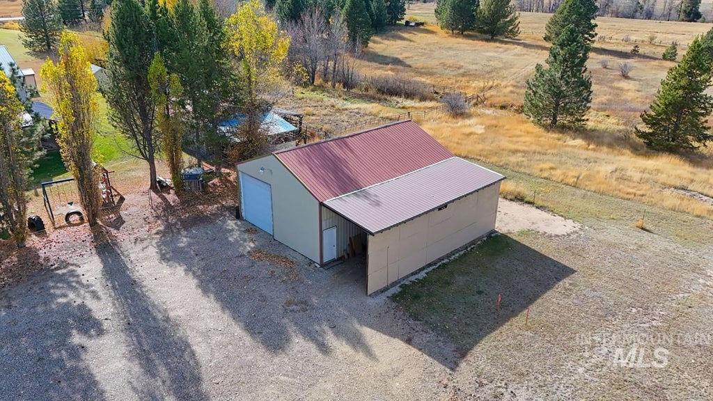 Photo of 21 Willow Way, Cascade, ID 83611 (MLS # 99004428)