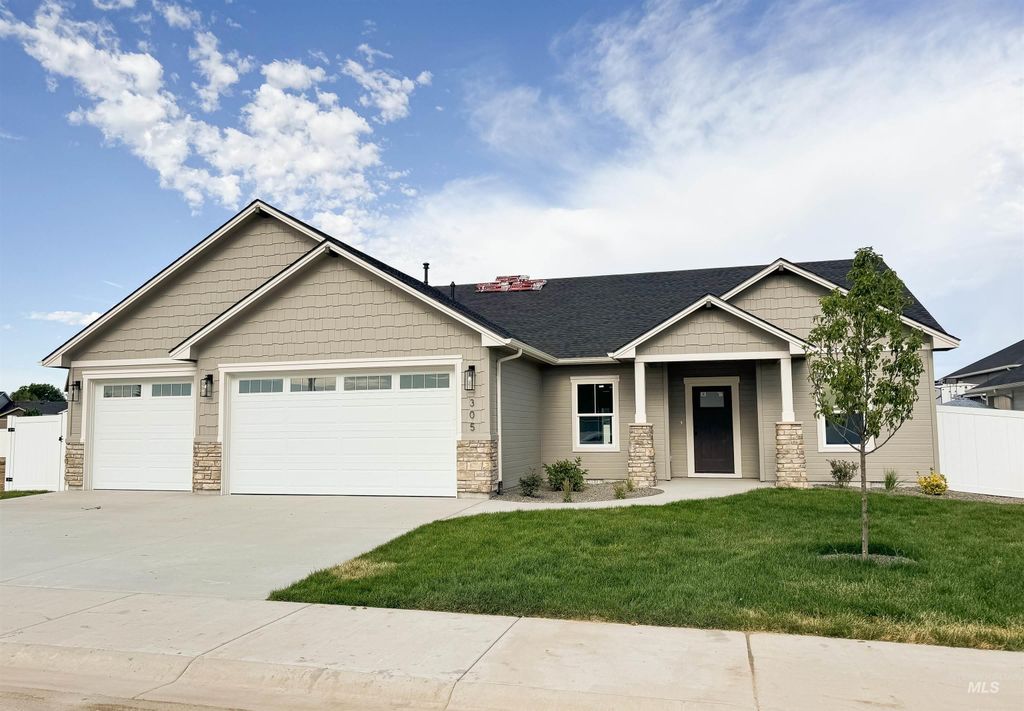Photo of 305 Bobcat, Fruitland, ID 83619 (MLS # 98971001)