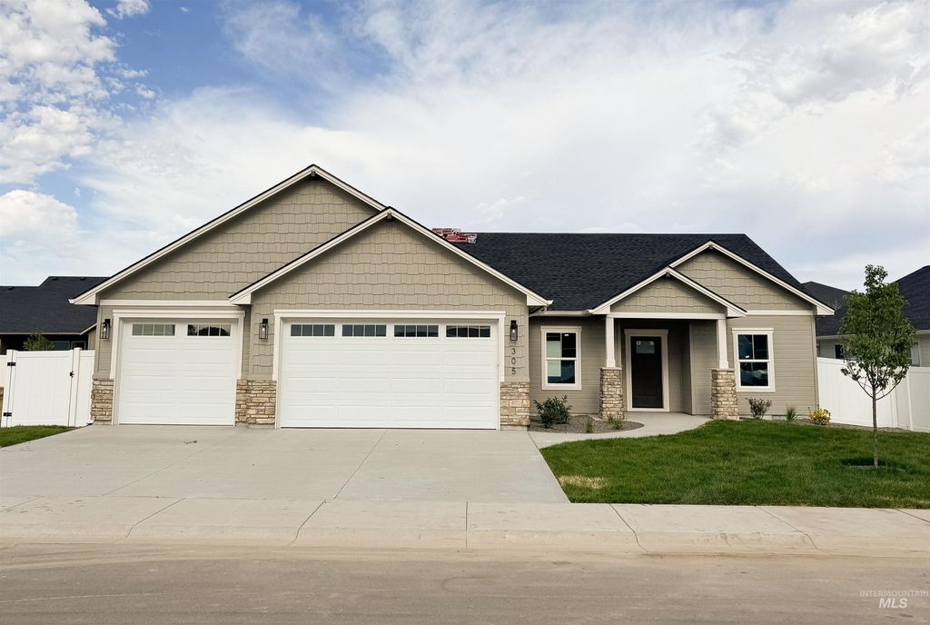Photo of 305 Bobcat, Fruitland, ID 83619 (MLS # 98971001)