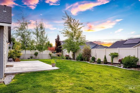 Photo of 11306 W Continuo St, Nampa, ID 83651 (MLS # 98991616)