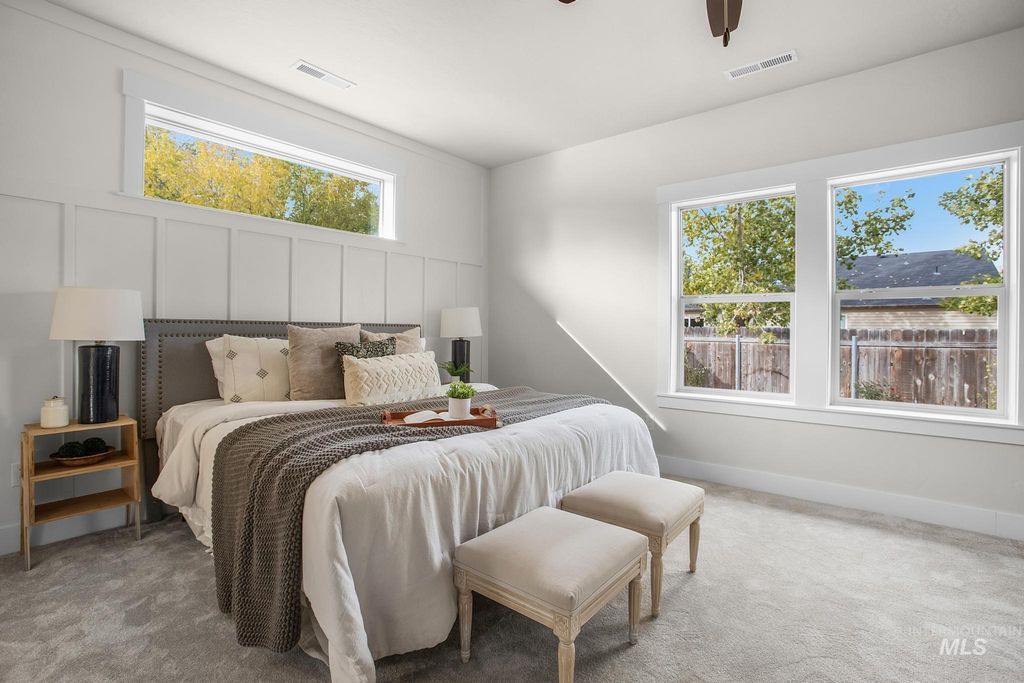 Photo of 1712 E Grayson St, Meridian, ID 83642 (MLS # 98969915)