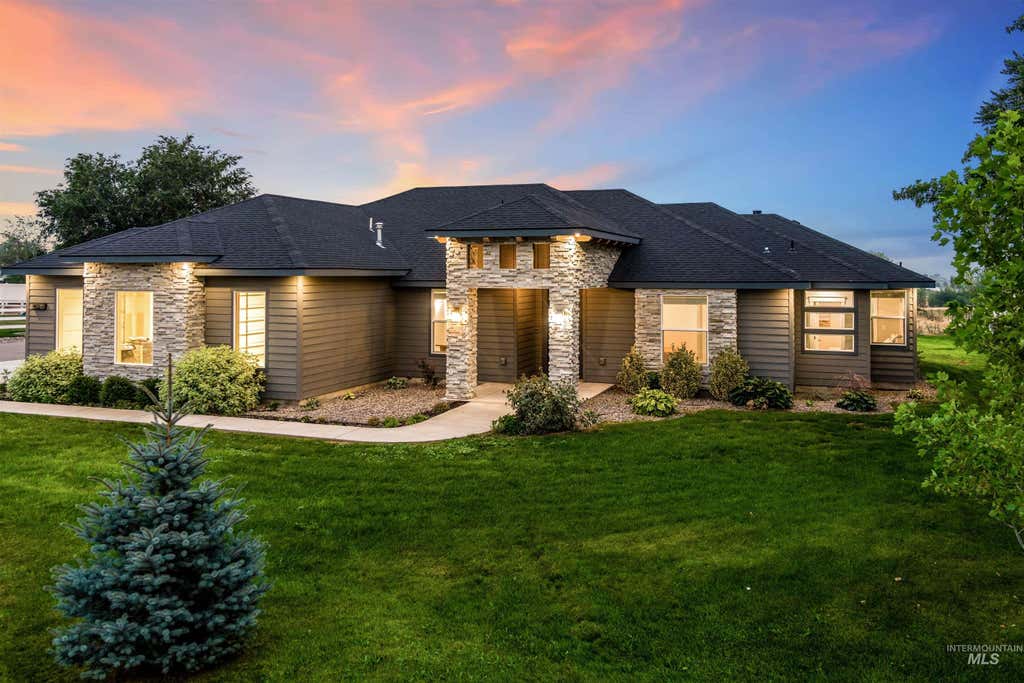Photo of 23985 Legends Lane, Caldwell, ID 83607 (MLS # 98995169)