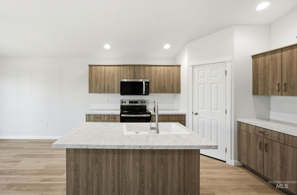 Photo of 1523 Sunday River St, Middleton, ID 83644 (MLS # 98987980)