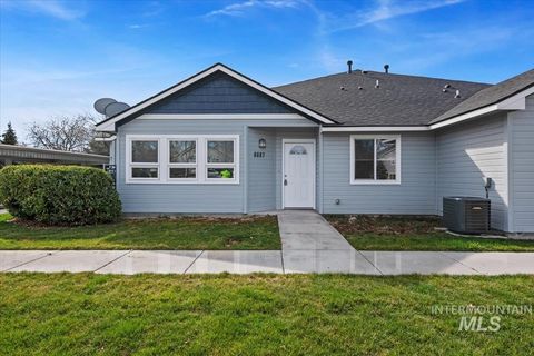 Photo of 8887 W Candleston Ln, Boise, ID 83709 (MLS # 98977593)