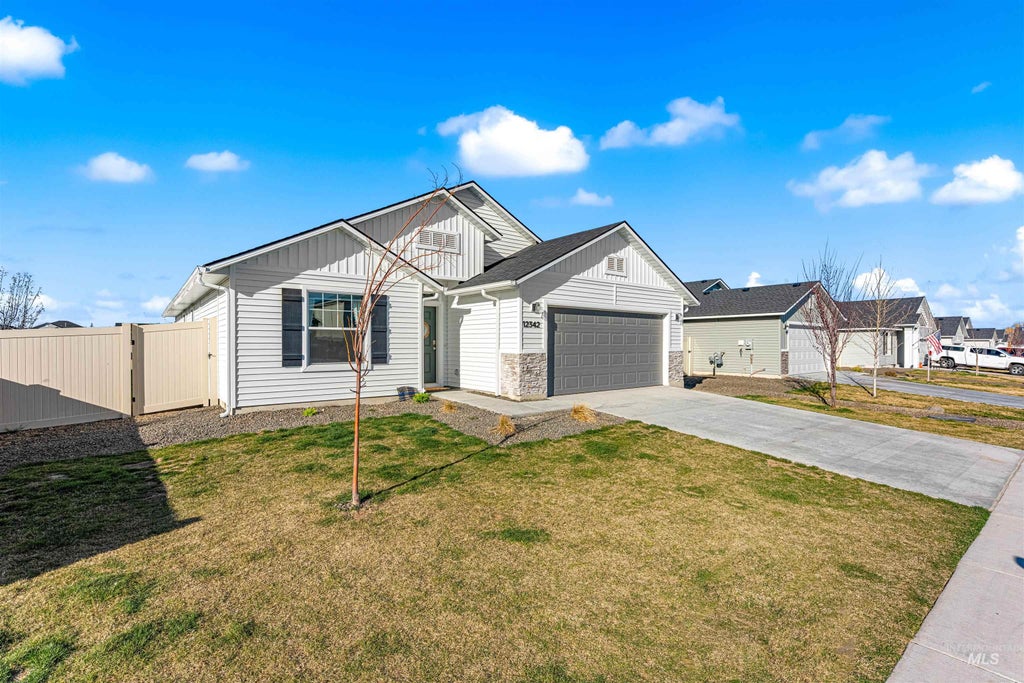 Photo of 12342 Noreen St, Caldwell, ID 83607 (MLS # 98990475)