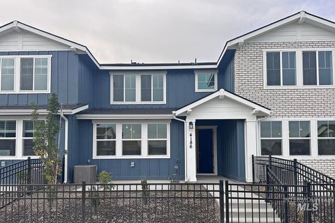 Photo of 4186 W Cirrus Ln, Eagle, ID 83616 (MLS # 98956078)