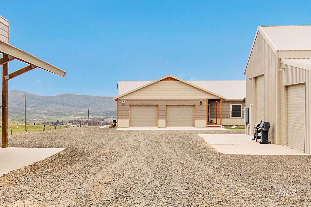 Photo of 1190 Devils Elbow Road, Weiser, ID 83672 (MLS # 98978583)