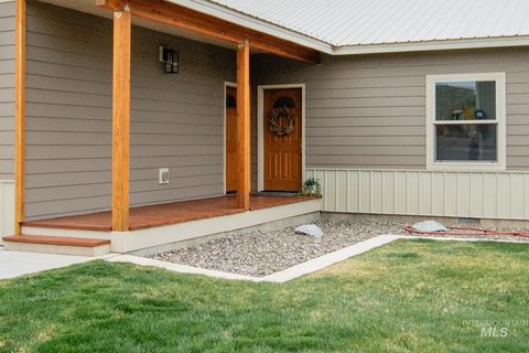 Photo of 1190 Devils Elbow Road, Weiser, ID 83672 (MLS # 98978583)