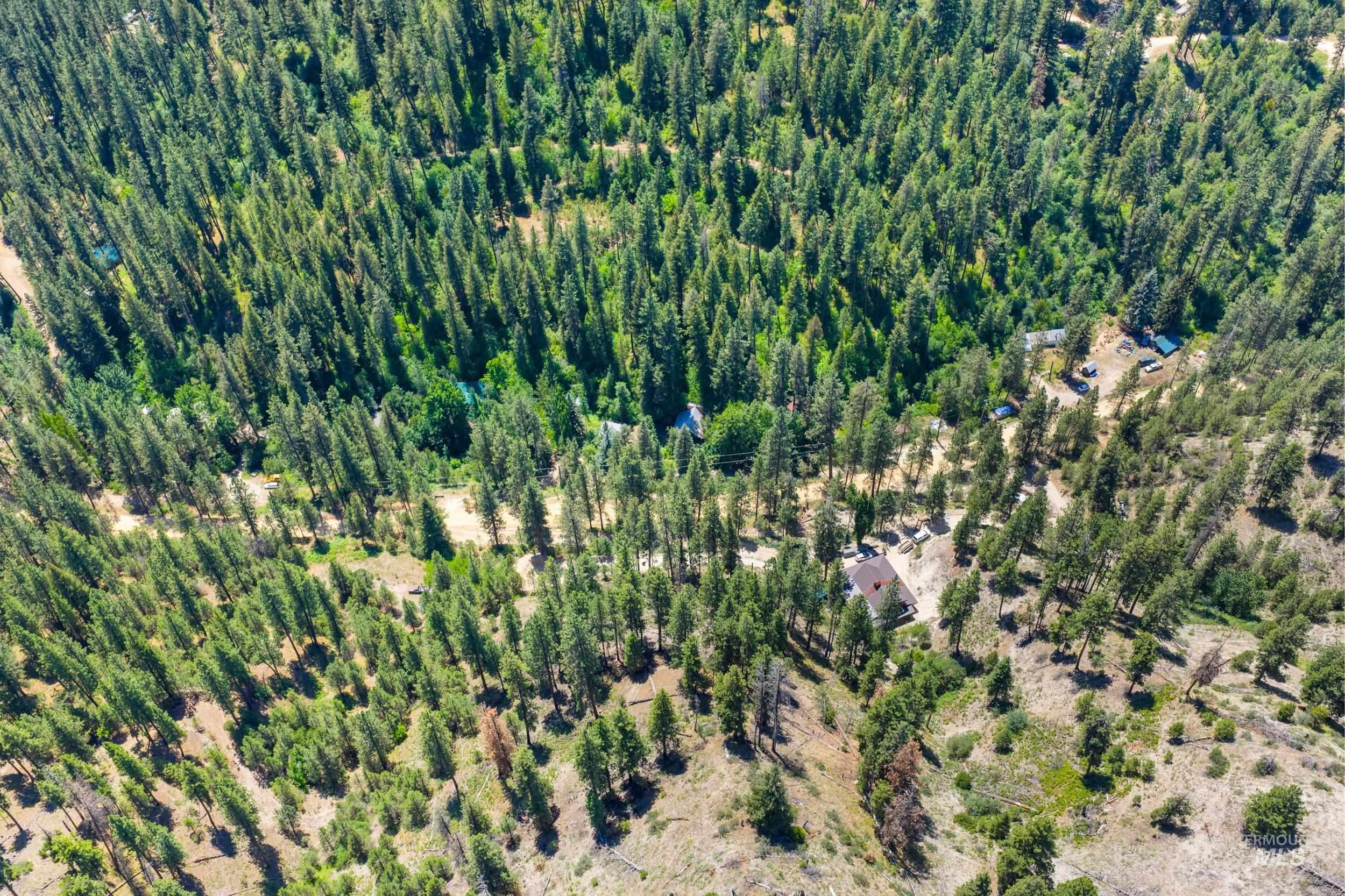 Aerial view of property and surrounding area
