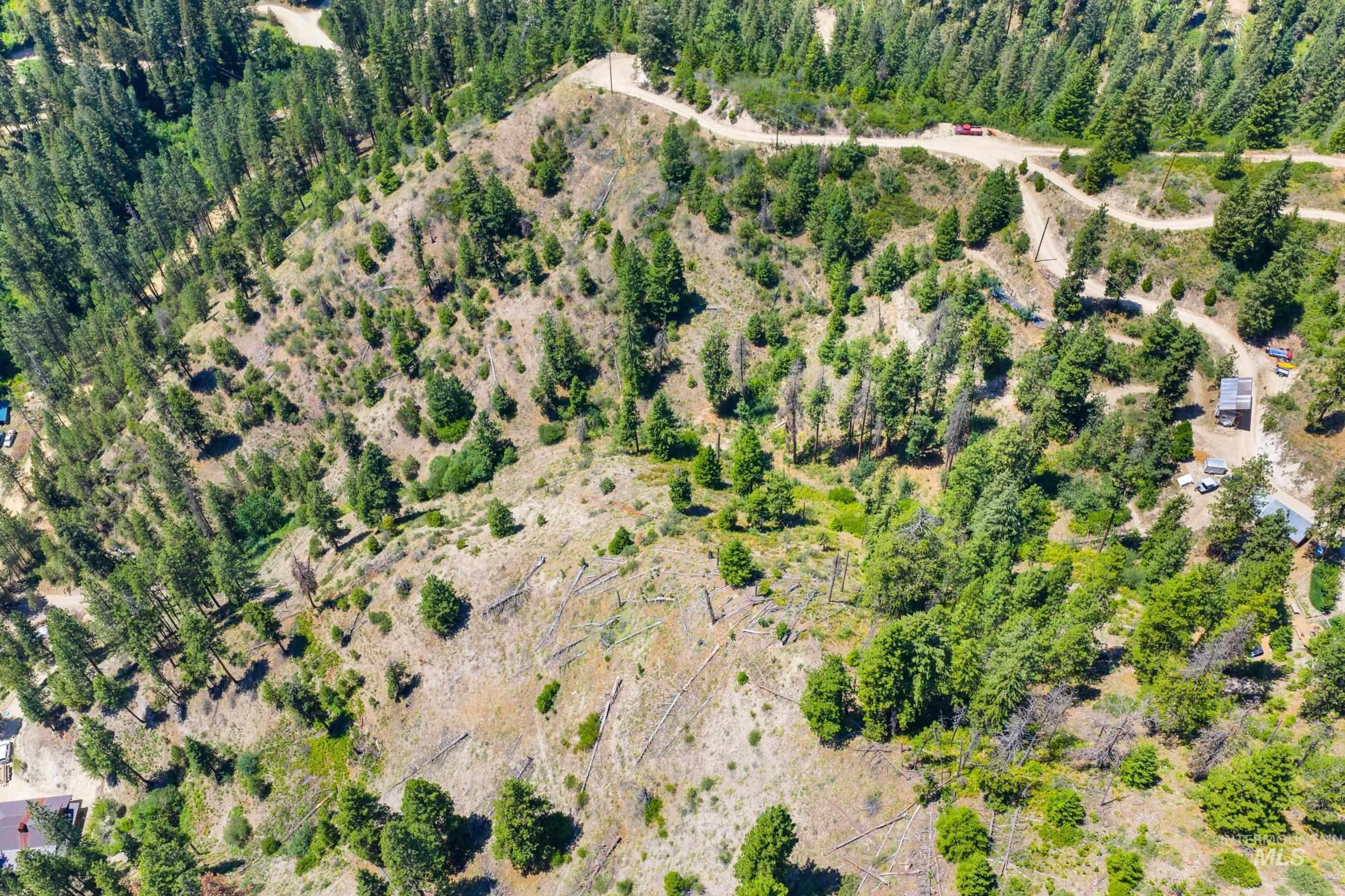 Aerial view of property and surrounding area