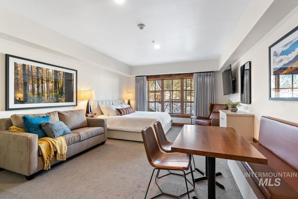 Photo of 75 Arling Center Ct #308, Donnelly, ID 83615 (MLS # 98972220)