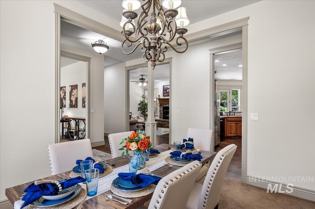 Eagle, Idaho 83616, United States, 4 Bedrooms Bedrooms, ,3 BathroomsBathrooms,Residential,Active,164829