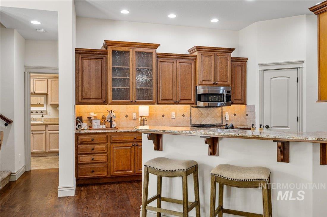 Eagle, Idaho 83616, United States, 4 Bedrooms Bedrooms, ,3 BathroomsBathrooms,Residential,Active,164829