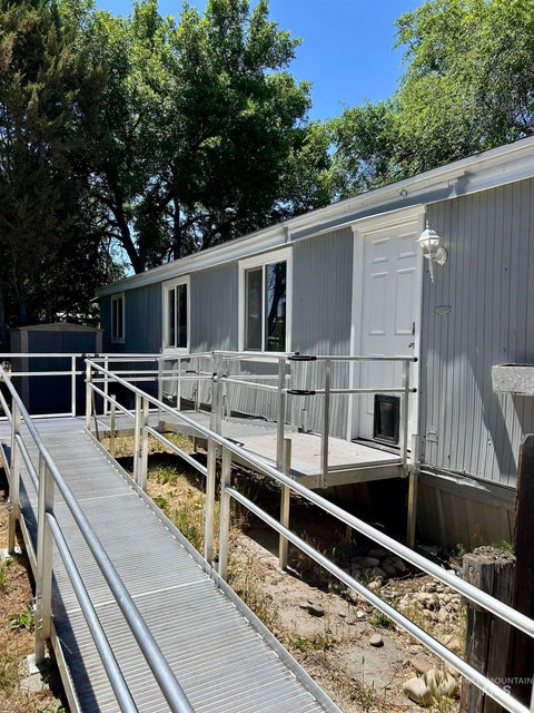 Photo of 301 E 38th Street #1, Garden City, ID 83714 (MLS # 98988589)