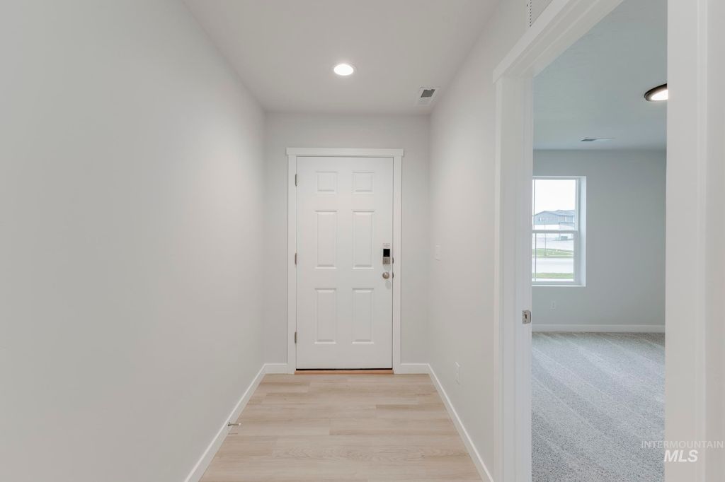 Photo of 7212 E Marble Springs Dr, Nampa, ID 83687 (MLS # 98968364)