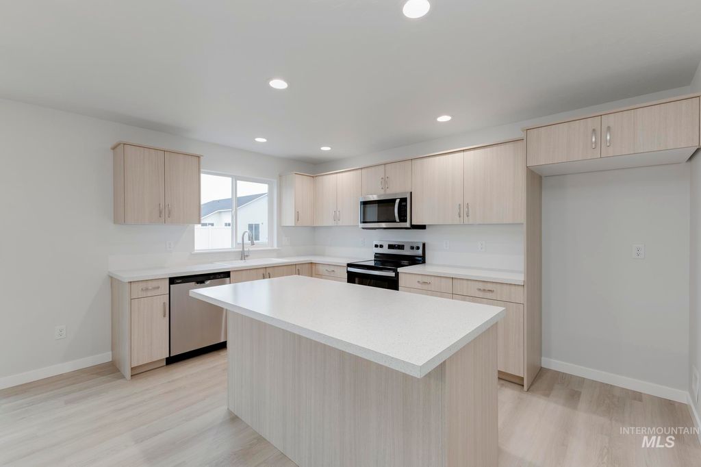 Photo of 7212 E Marble Springs Dr, Nampa, ID 83687 (MLS # 98968364)