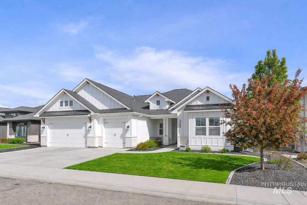 Photo of 2260 E Timber Trail St, Kuna, ID 83634 (MLS # 98983000)