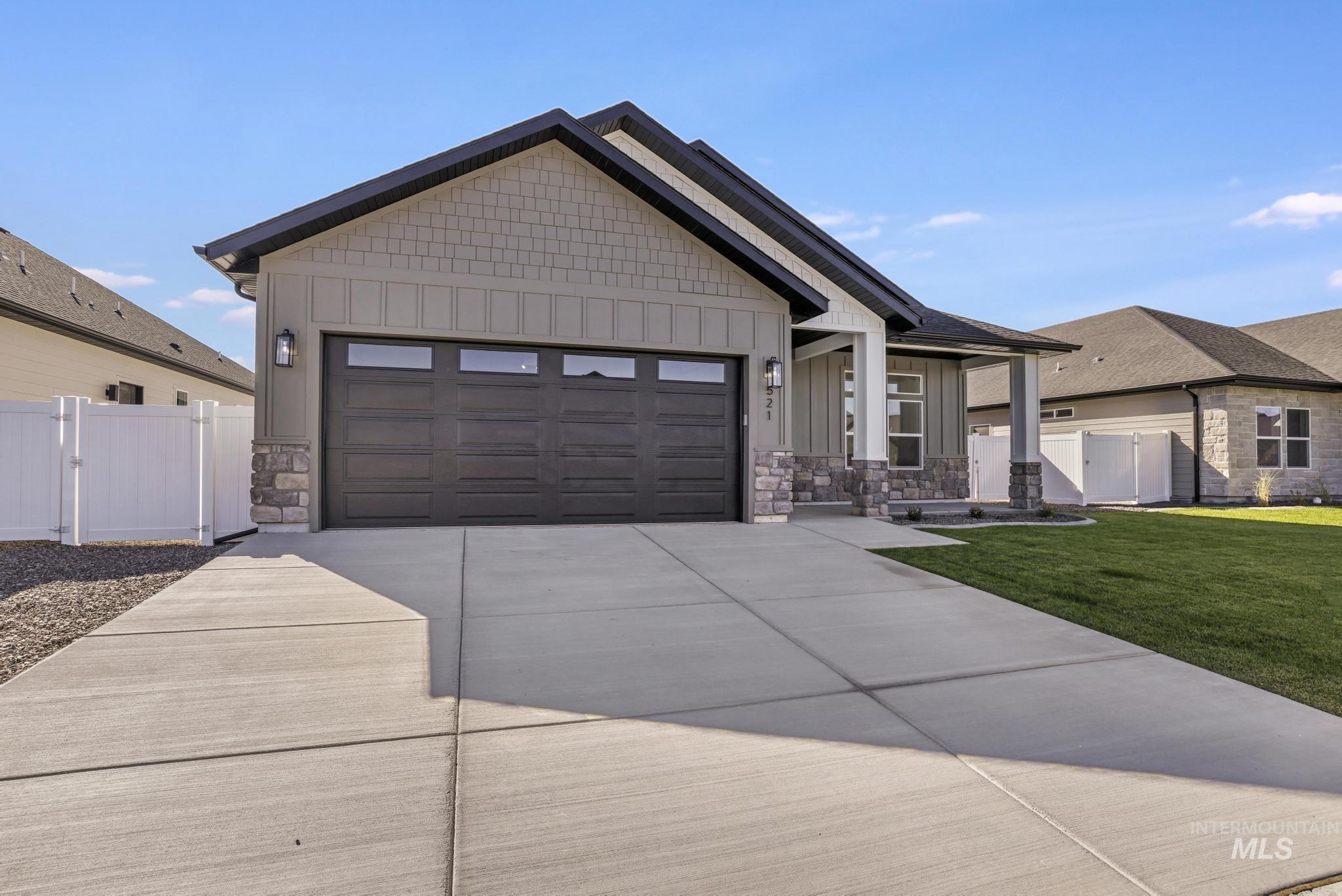 521 Falling Leaf Lane