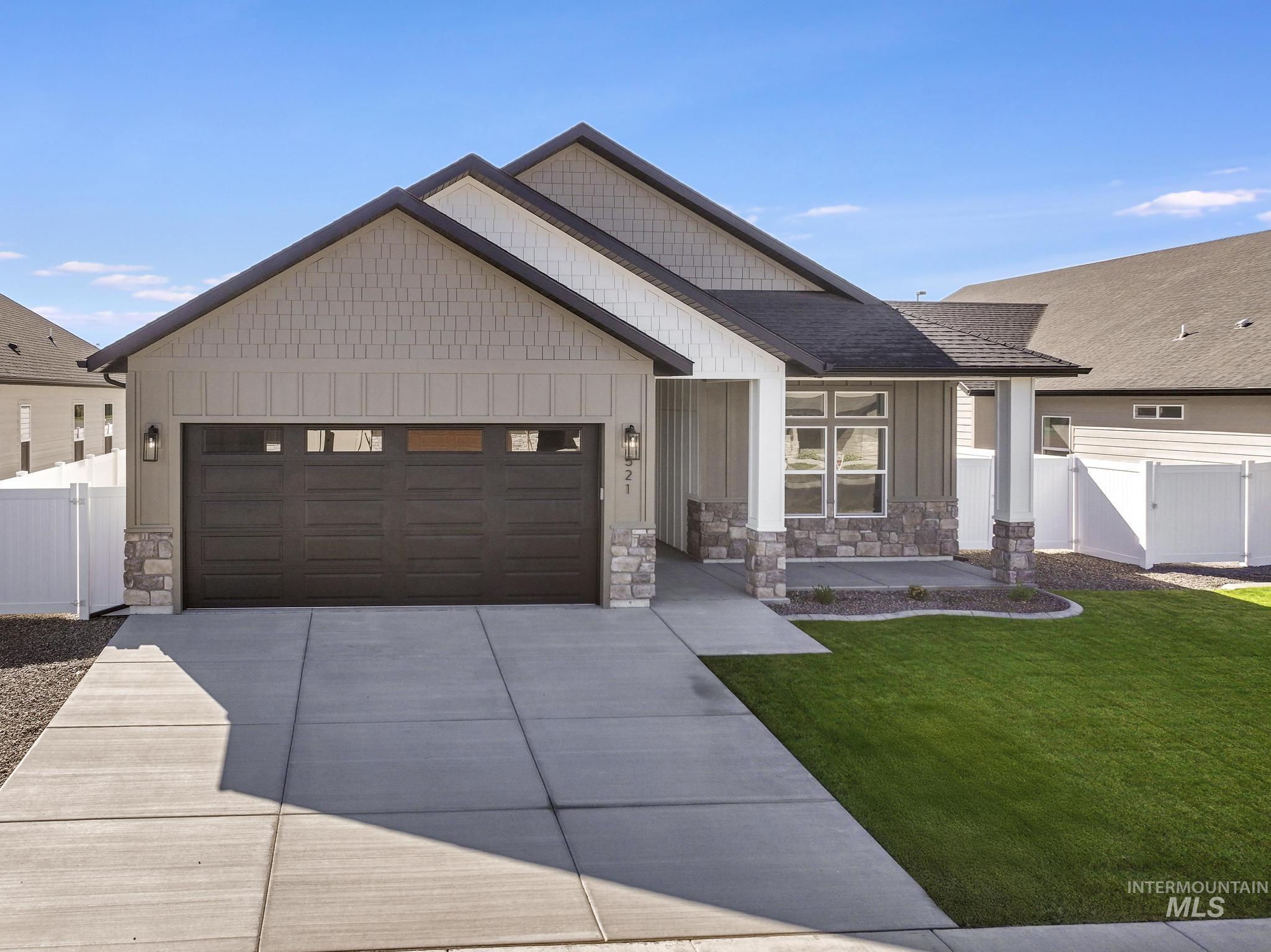 521 Falling Leaf Lane