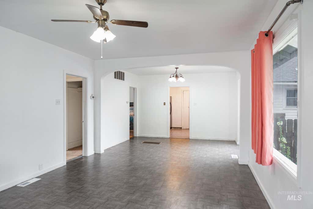 Photo of 516 N 6th St, Payette, ID 83661 (MLS # 98996910)