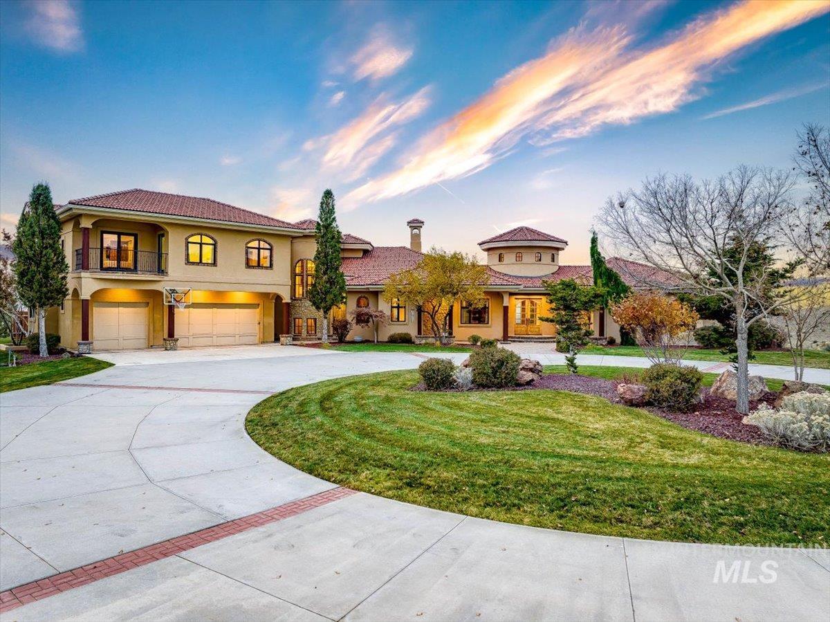 4800 E Wild Horse Lane