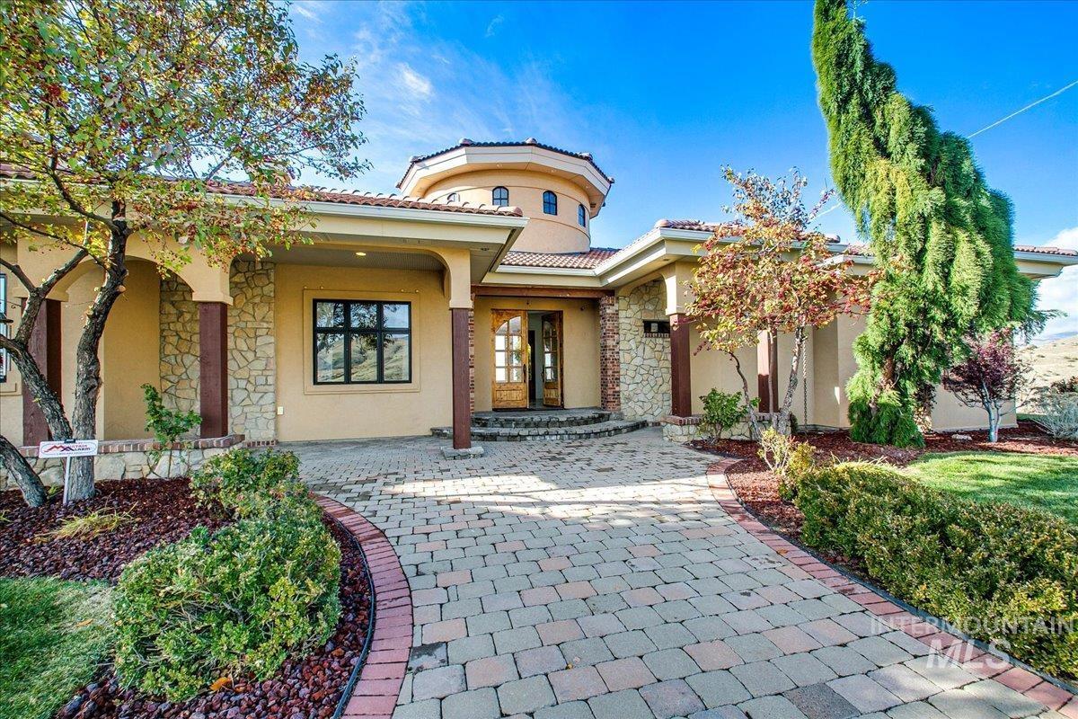 4800 E Wild Horse Lane