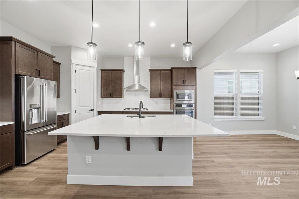 Photo of 2326 N Kenora Ave, Star, ID 83669 (MLS # 98972441)