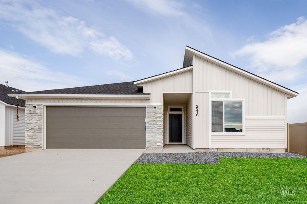 Photo of 3422 E Red Maple Ct, Nampa, ID 83686 (MLS # 98966425)