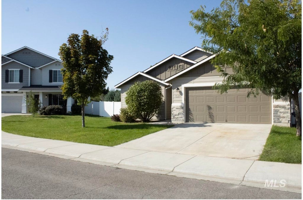 Photo of 1520 W Atacama Dr, Kuna, ID 83634 (MLS # 99000209)