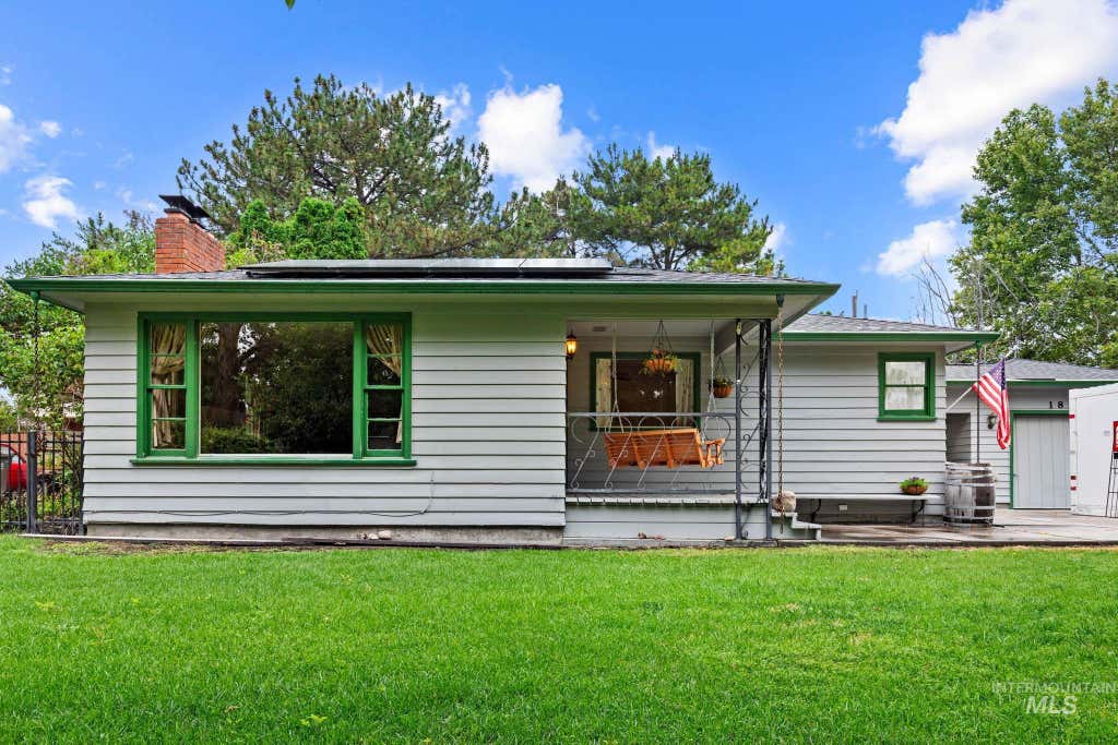 Photo of 1810 Washington Ave, Caldwell, ID 83605 (MLS # 98994160)