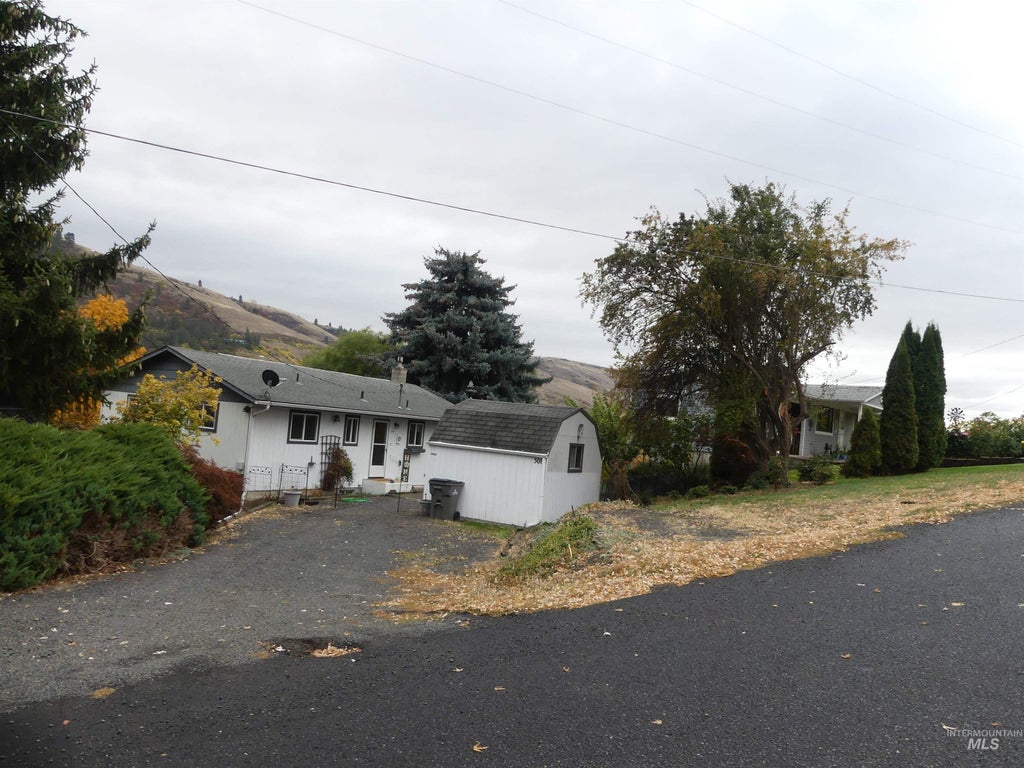 Photo of 308 Ward St, Juliaetta, ID 83535 (MLS # 99004561)