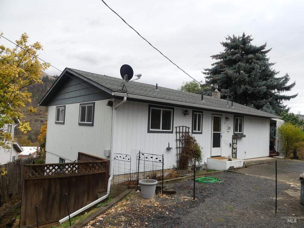 Photo of 308 Ward St, Juliaetta, ID 83535 (MLS # 99004561)