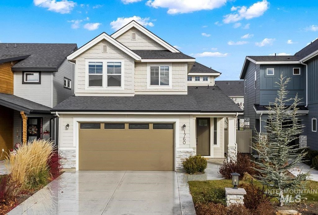 Photo of 1760 E Knobcone Dr, Meridian, ID 83642 (MLS # 98969017)