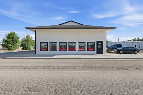 Photo of 130 E 10th N, Mountain Home, ID 83647 (MLS # 98992685)
