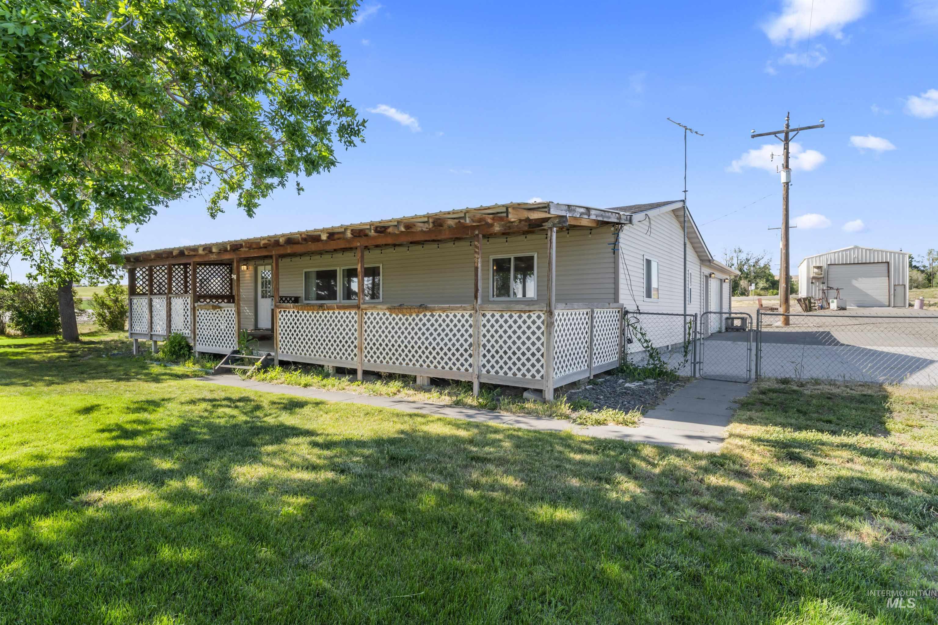 146 N Hammett Hill Rd