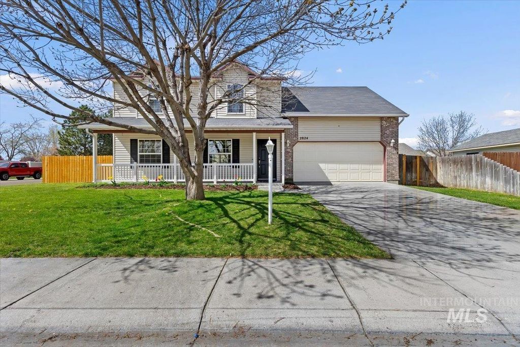 Photo of 2824 Bristol Ave, Caldwell, ID 83605 (MLS # 98981308)