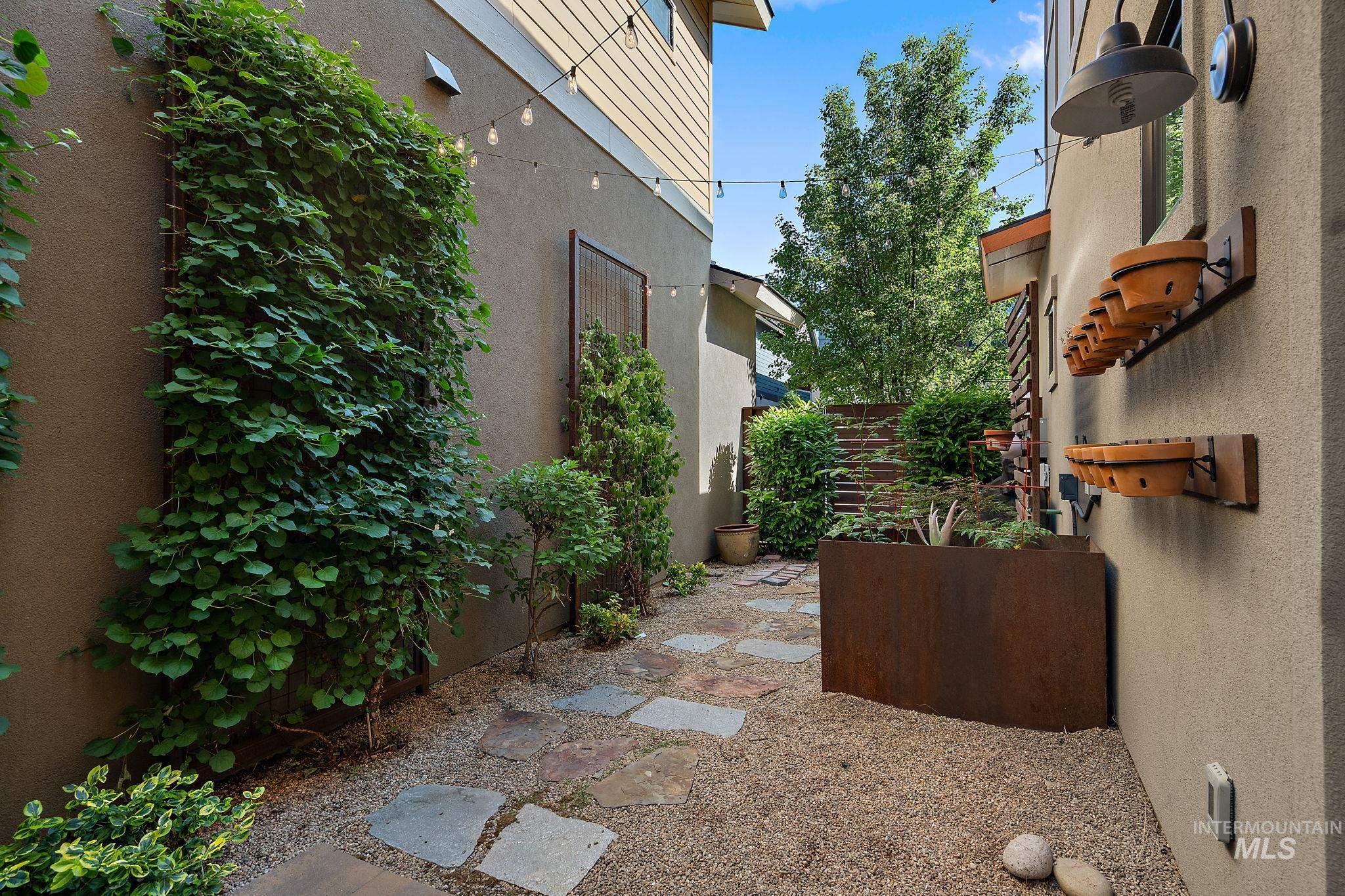 1234 E Lone Shore Dr