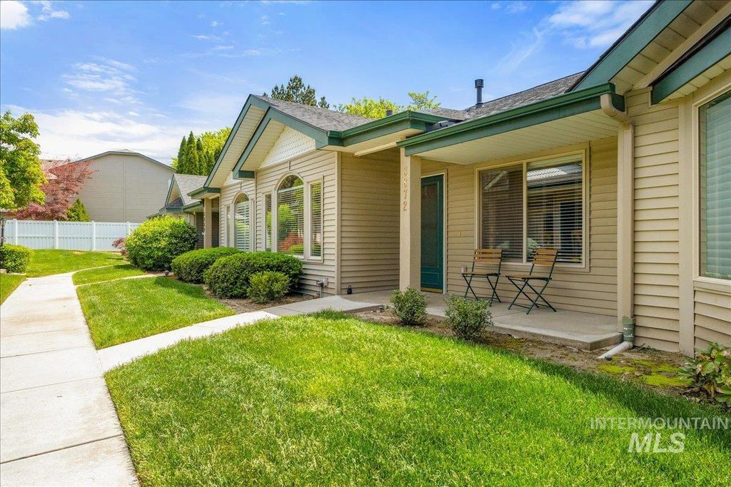 Photo of 3872 N Bayou Lane, Garden City, ID 83703 (MLS # 98986132)