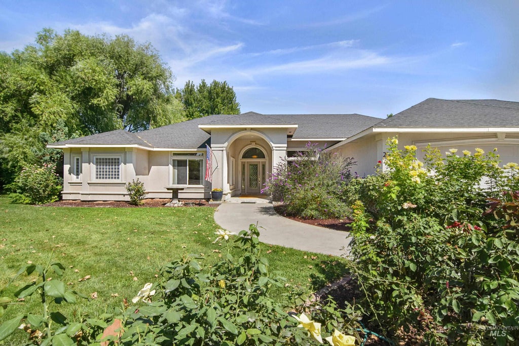 Photo of 2060 Shelley Dr, Payette, ID 83661 (MLS # 98998994)