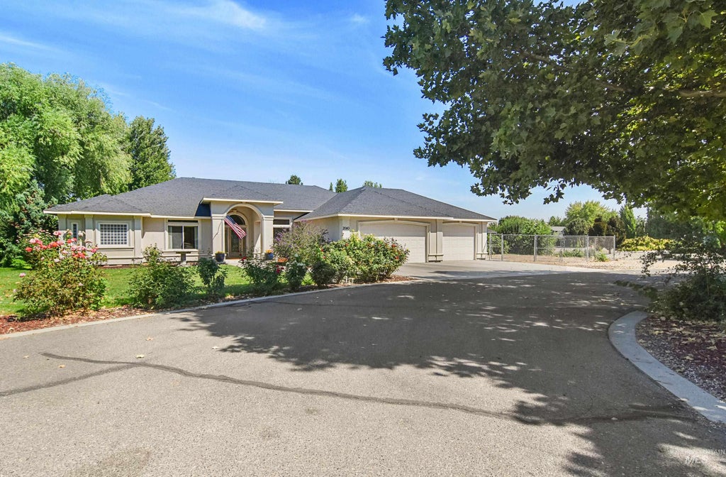 Photo of 2060 Shelley Dr, Payette, ID 83661 (MLS # 98998994)