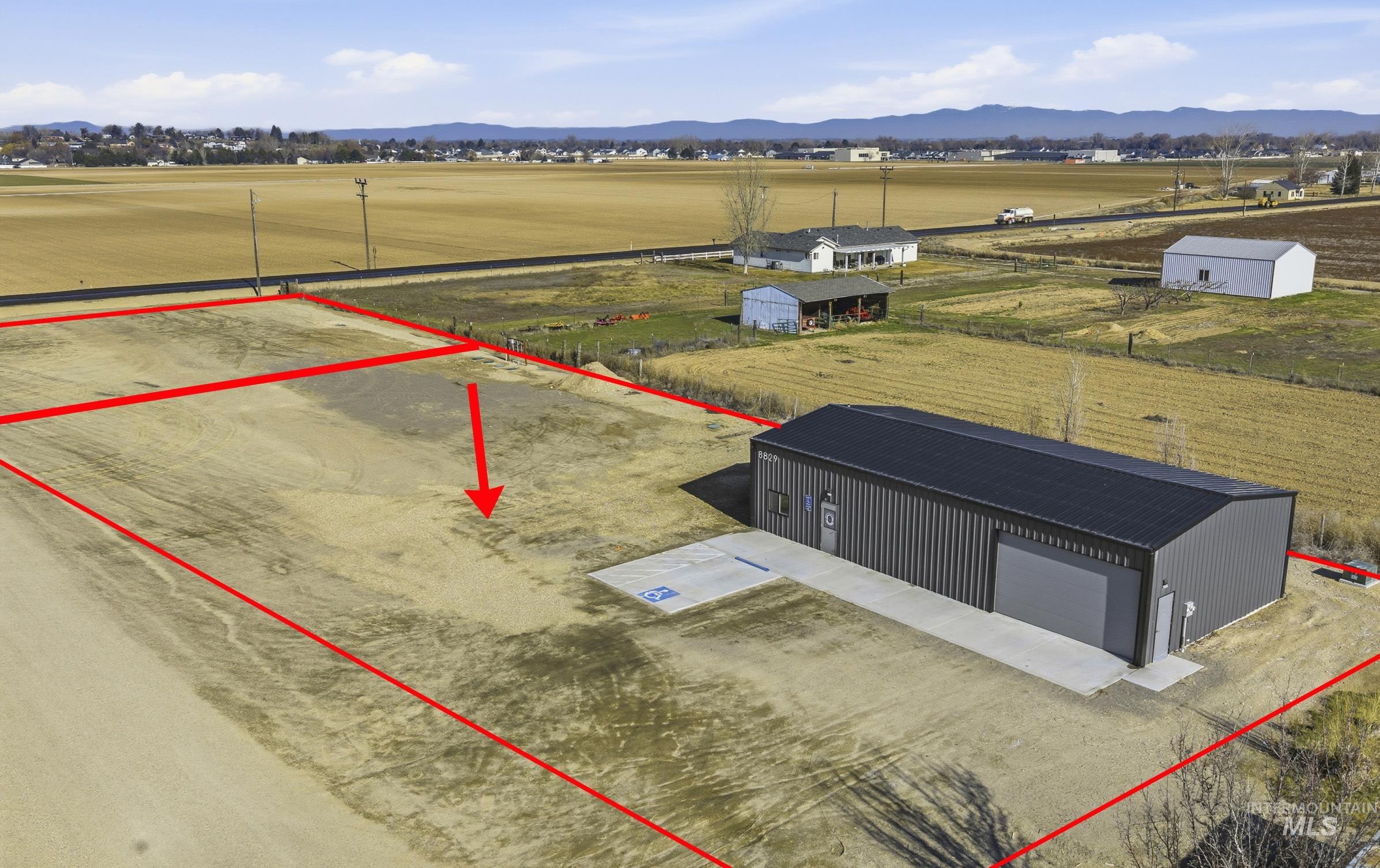 8829 Lake Shore Drive