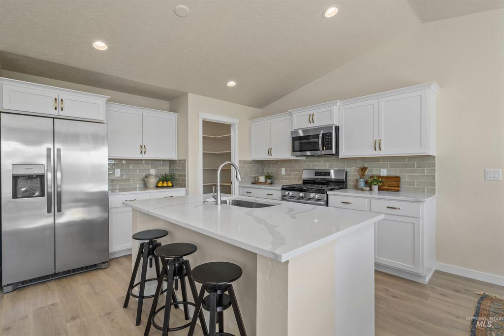 Photo of 11290 W Tutor St, Nampa, ID 83651 (MLS # 98977112)