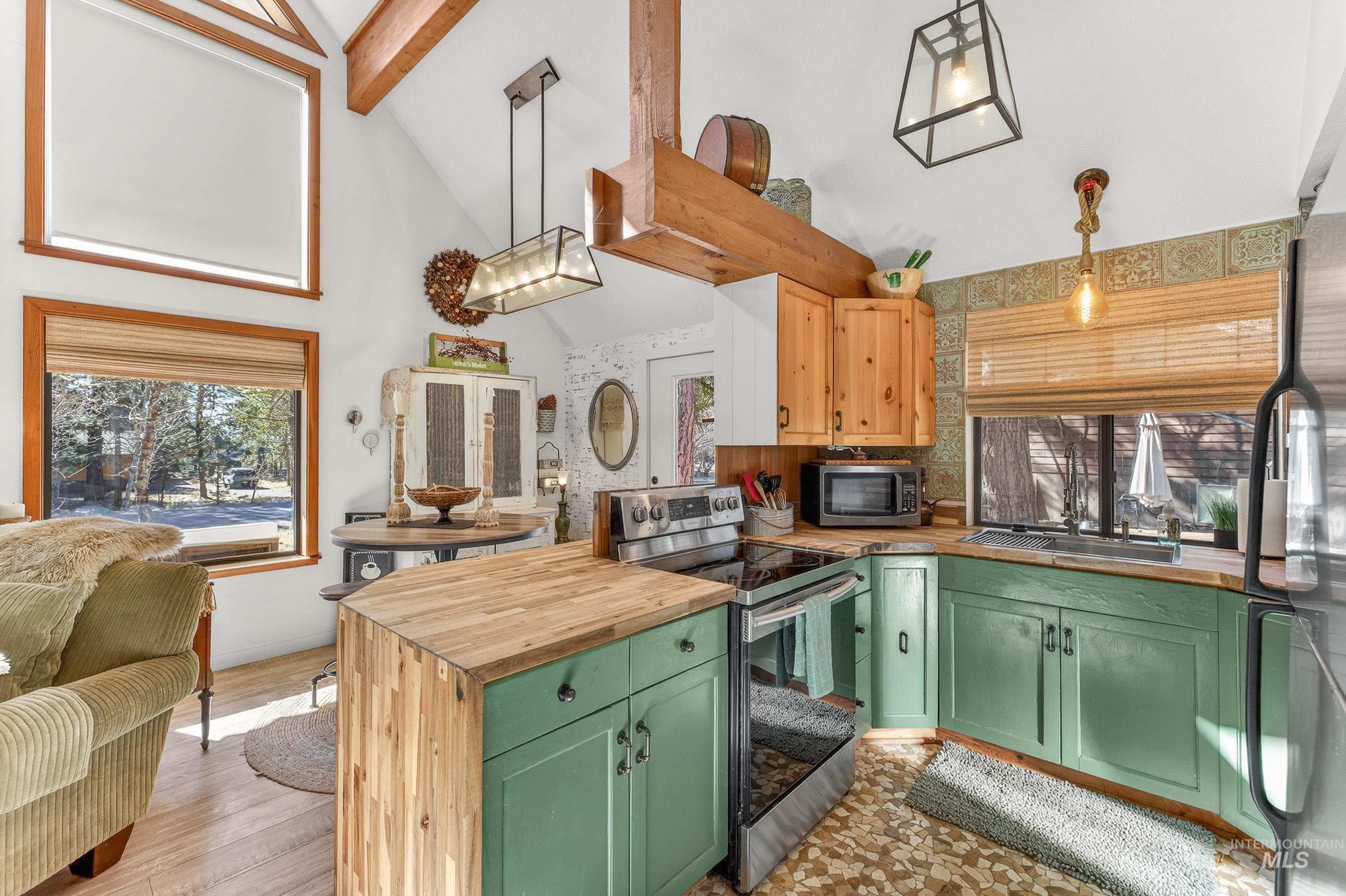 Vaulted ceiling with exposed wood beams